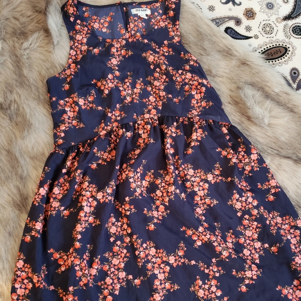 Old Navy dress.